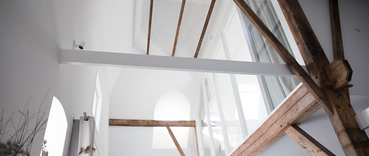 open vide woonkamer op de deel